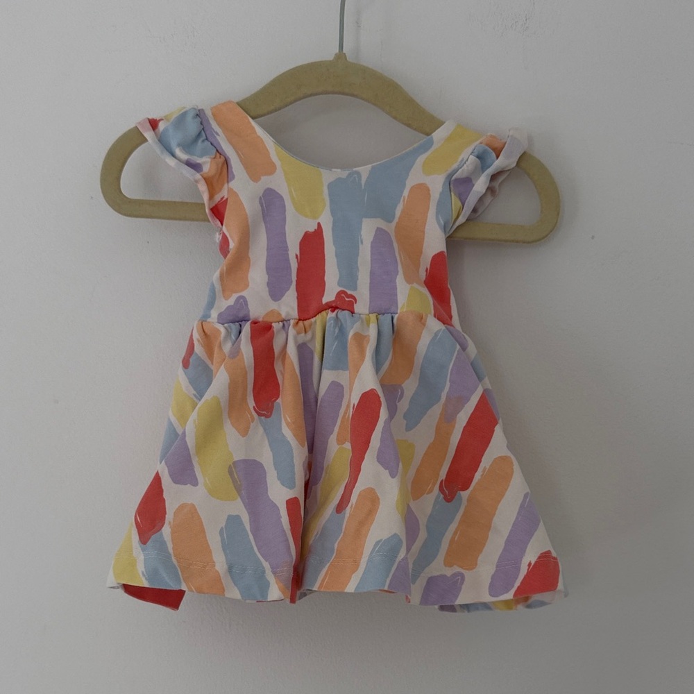 Monica + Andy Colorful Paint Strokes Patterned Baby Dress Size 0-6 months